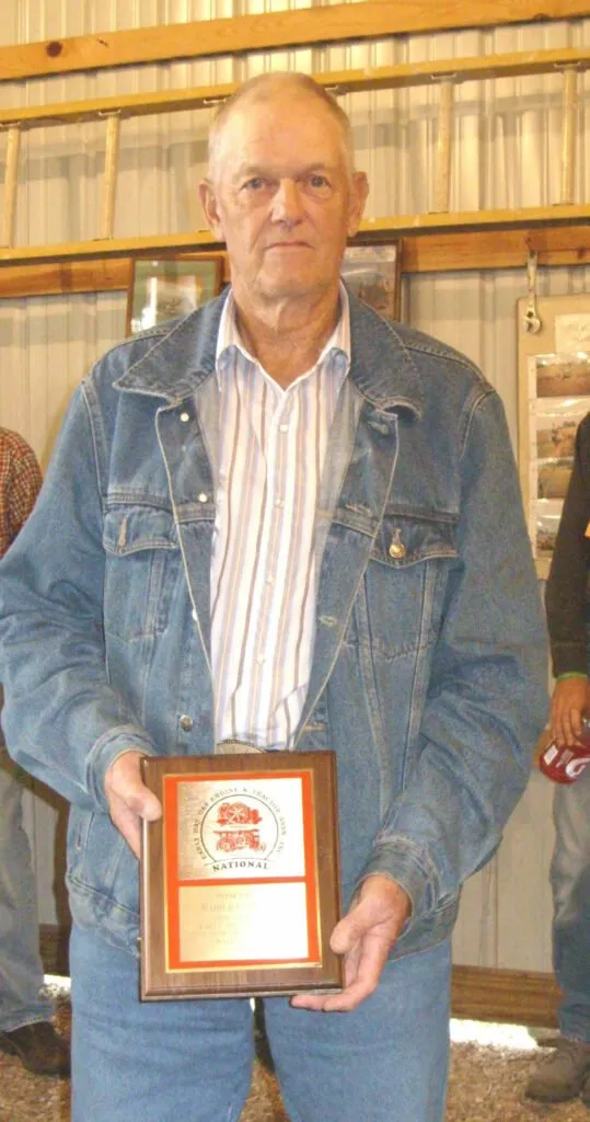 Robert-Moore Robert-Moore